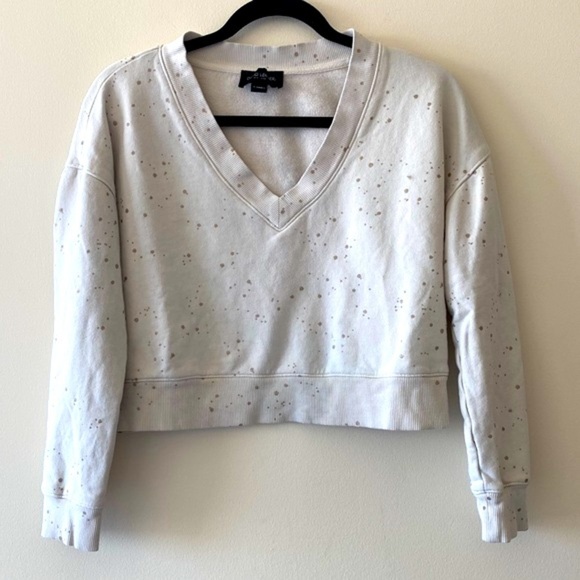David Lerner Mia Speckled V-Neck Cropped Pullover - Picture 8 of 12